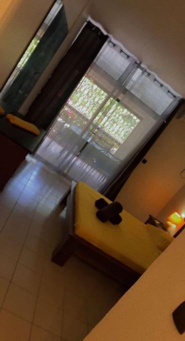 Un Dans Calme Avec Piscine Appartement